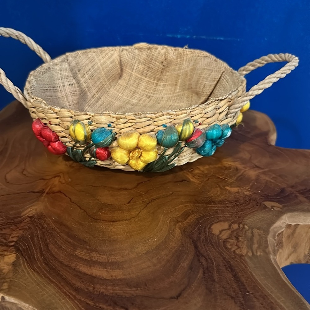 Vintage Set of 3  1950’s Handwoven Decorative Raffia Baskets - Picture 5 of 5